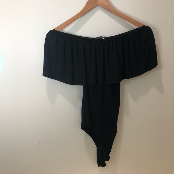 Off Shoulder Top Ruffle body suit - Picture 3 of 5